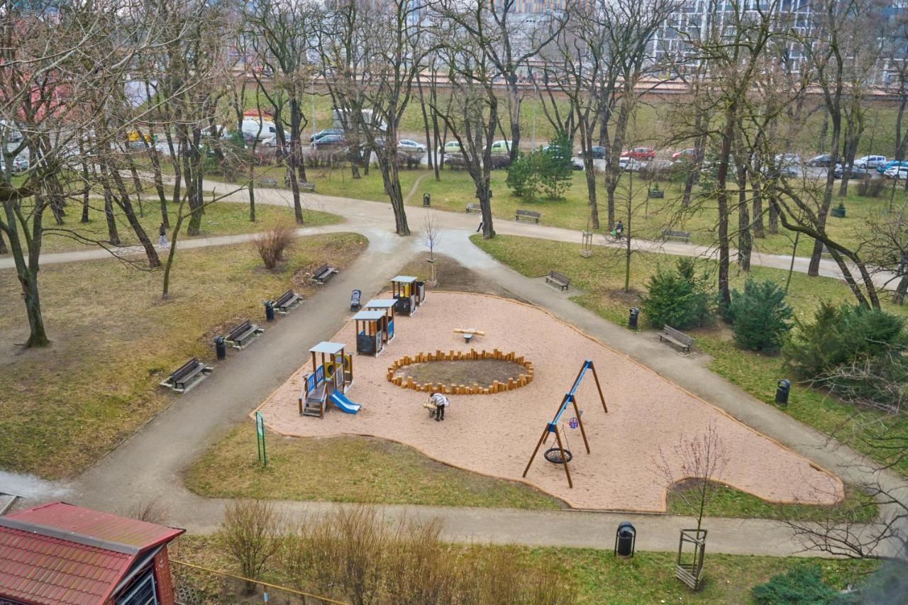 Apartments Wroclaw Legnicka By Noclegi Renters Luaran gambar