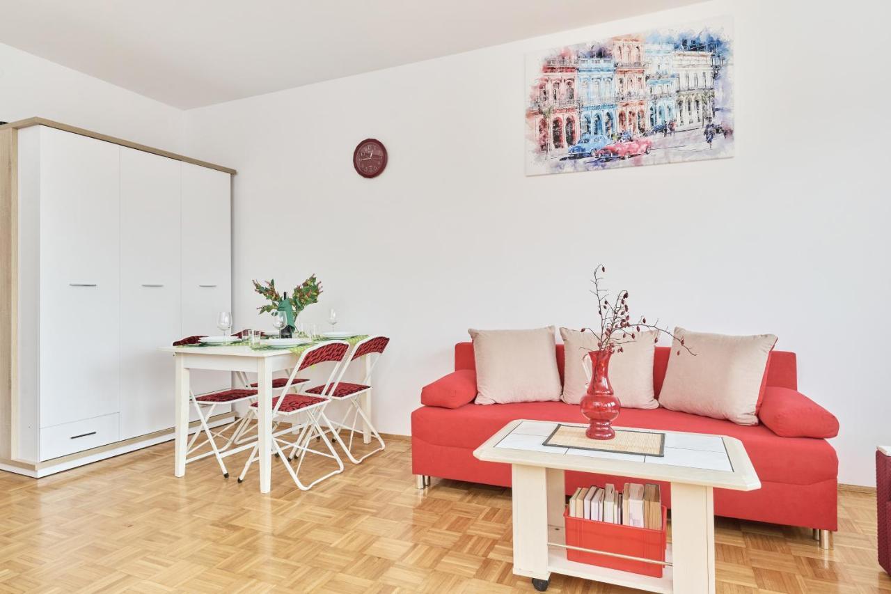 Apartments Wroclaw Legnicka By Noclegi Renters Luaran gambar